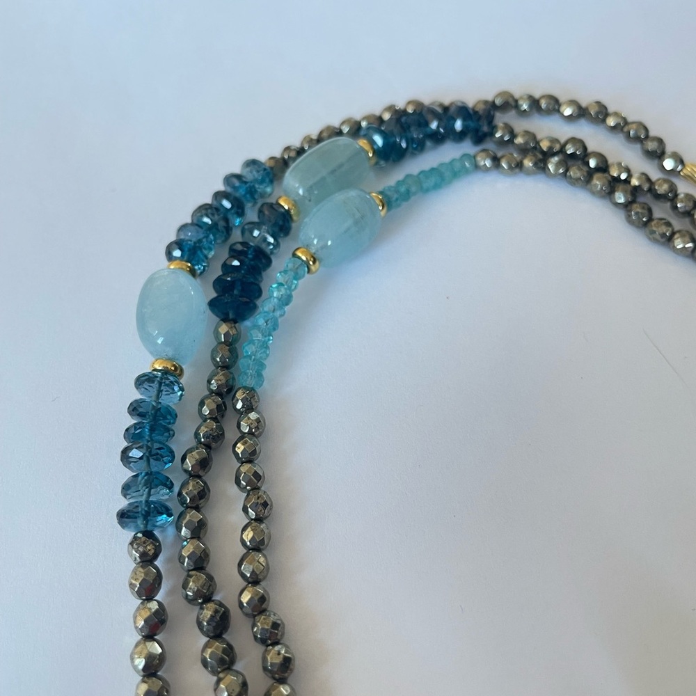 David Yurman 18k Tweejoux Necklace with aquamarine, blue topaz, & hematite beads - Picture 5 of 11